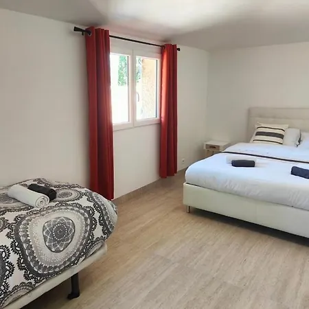 Дом отдыха Superb House With Pool In Saint-raphael Сен-Рафаэль