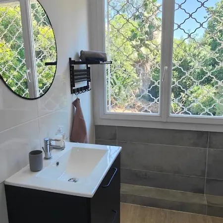 Nyaraló Superb House With Pool In Saint-raphael Saint-Raphaël