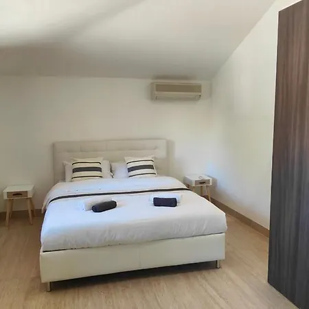 Дом отдыха Superb House With Pool In Saint-raphael Сен-Рафаэль